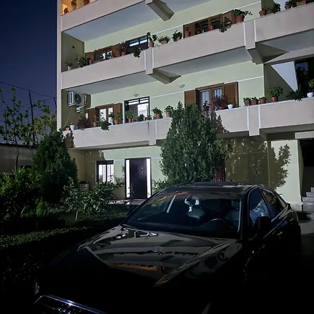 Cozy Close To The Airport Kwatera prywatna