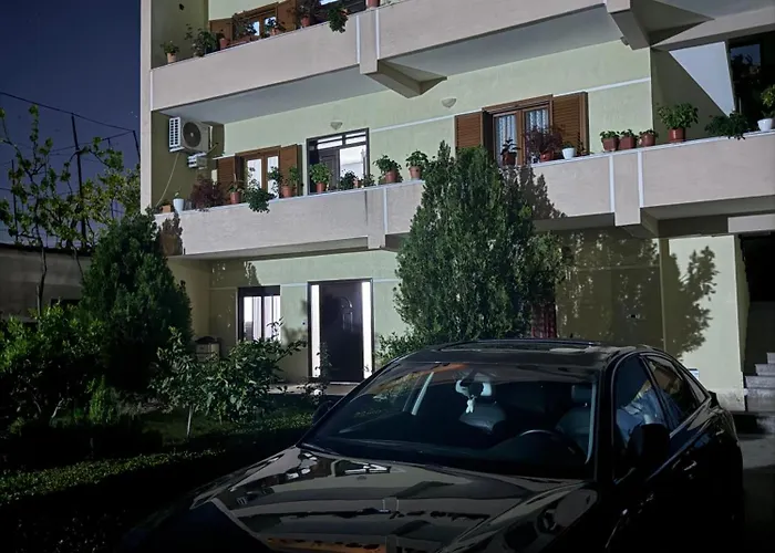 Cozy Close To The Airport Kwatera prywatna