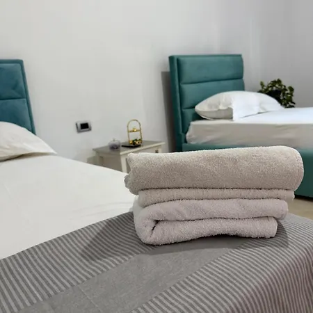 Cozy Close To The Airport